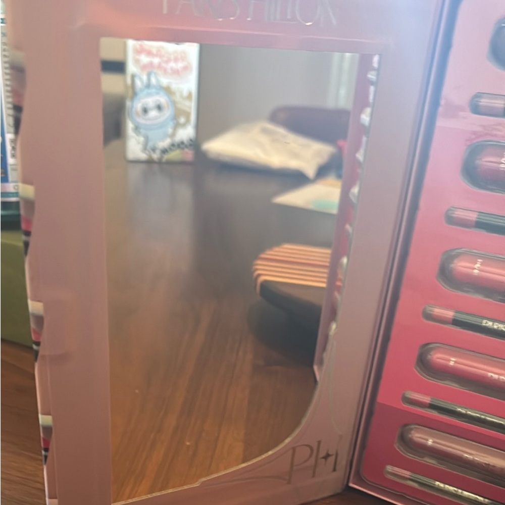 Low Start Paris Hilton Perfect Pout 10 piece Lipliner & matte liquid  Lipstick - Picture 4 of 6
